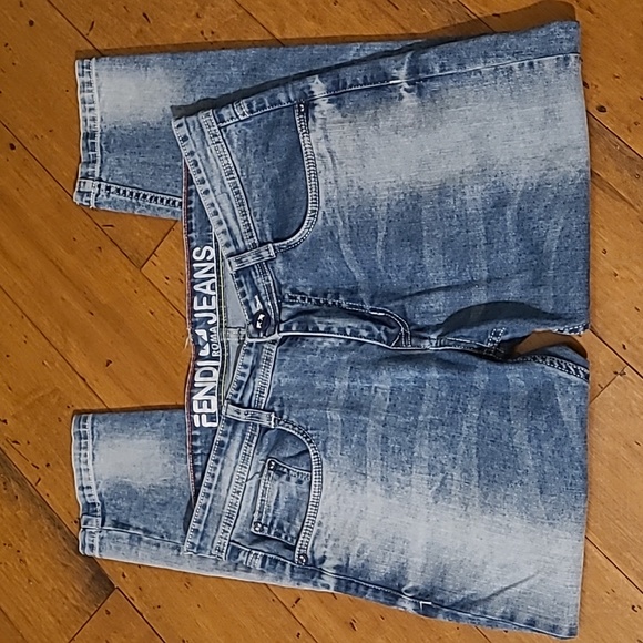 Fendi Cropped Jeans - Picture 2 of 5